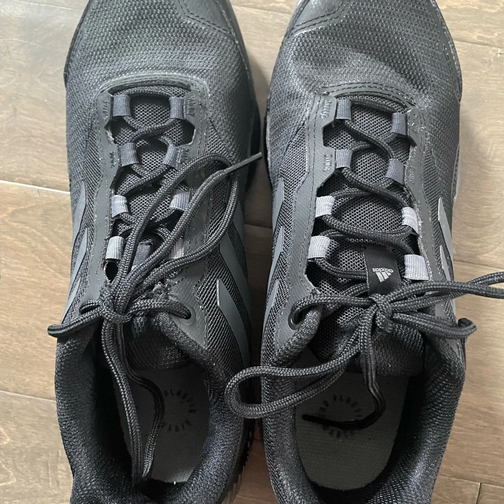 Adidas hiking shoes - Picture 3 of 5